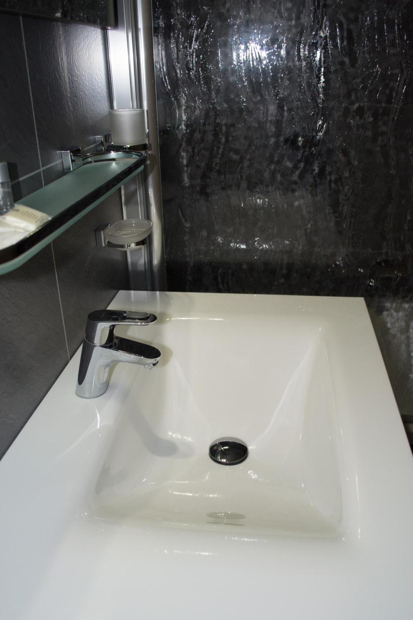 Ter Gracht 3*